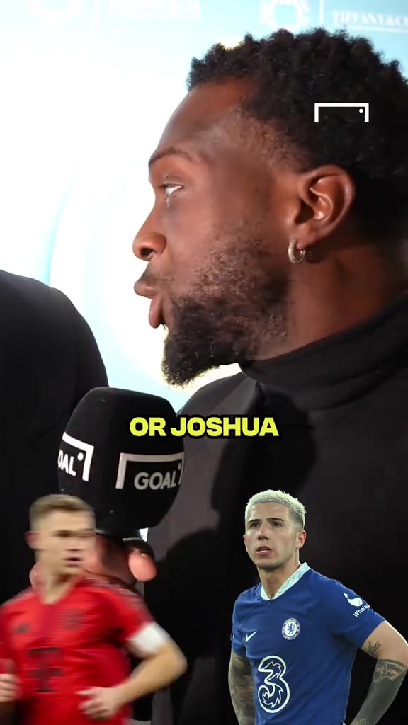 中場球員二選一網(wǎng)友薩內(nèi)蒂是真愛自己的祖國