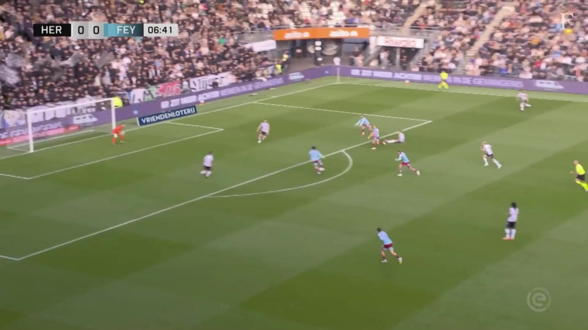 是真的強(qiáng)日本鋒霸上田綺世荷甲半場(chǎng)戴帽9輪11球領(lǐng)跑射手榜