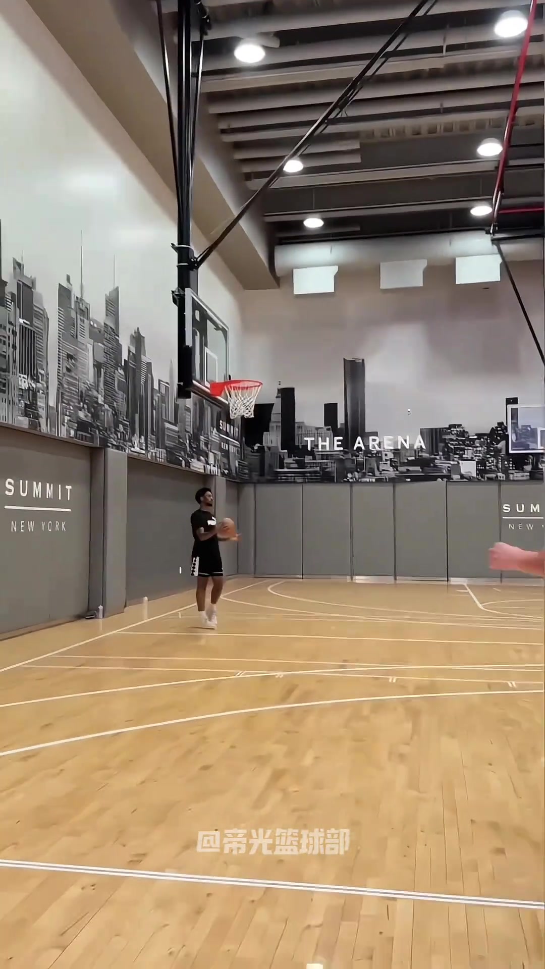 克萊紐約三分特訓大家覺得出手姿勢怎么樣