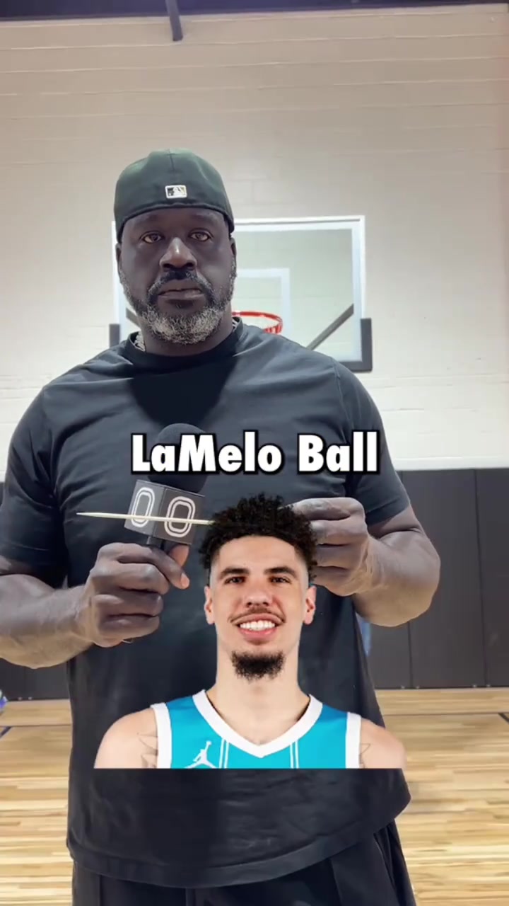 聽到目前比詹姆斯強的就折斷木棍奧尼爾居然到最后才折