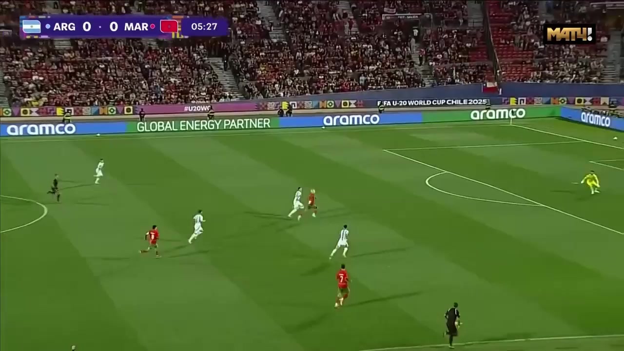 阿根廷門(mén)將出擊放倒對(duì)手VAR判罰任意球摩洛哥任意球直接破門(mén)